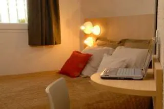 Welcomotel Coignières