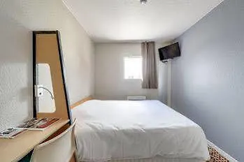 Hotel Welcomotel Coignières