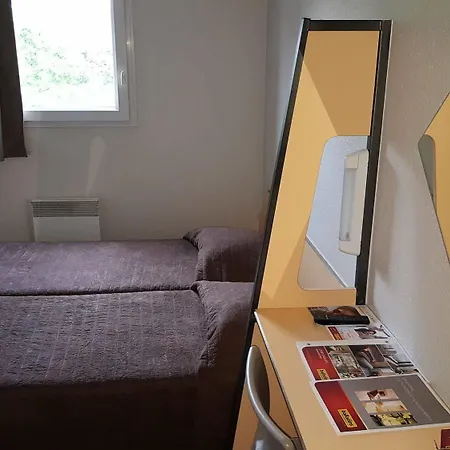 Hotel Welcomotel Coignières