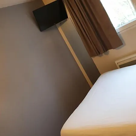 Welcomotel Coignières