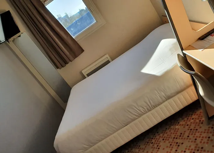 Hotel Welcomotel Coignières